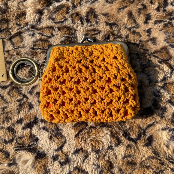 Patricia Nash Handbags - NWOT Patricia Nash Large Borse in Sun Yellow.